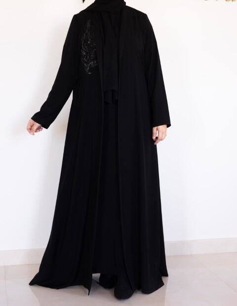 Elegance Abaya image 3
