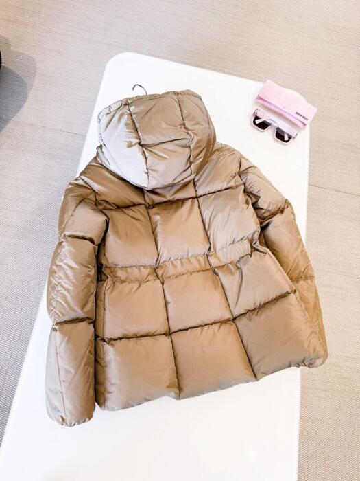 Moncler  image 2