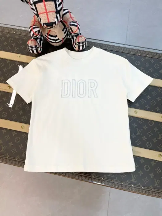 Dior Clothes image 1