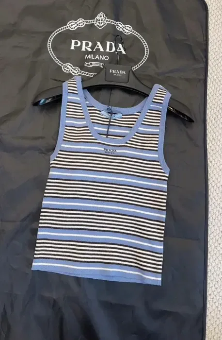 Prada Clothes image 0