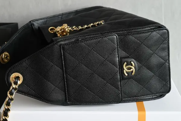 Chanel bag  image 4