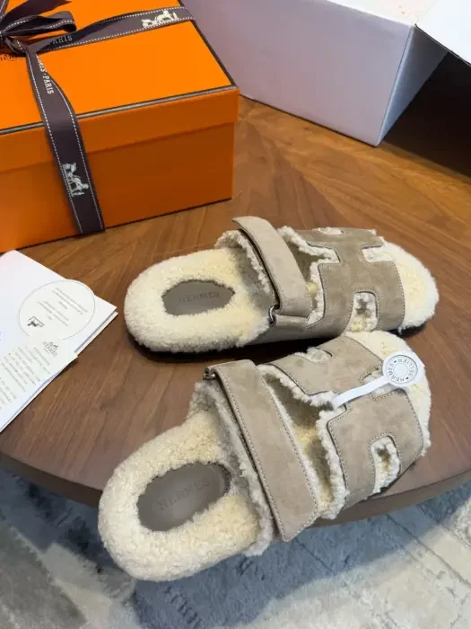 Hermes shoes  image 1