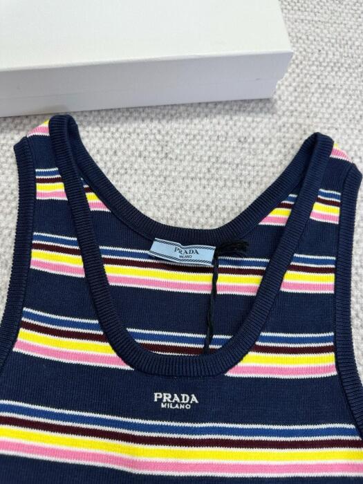 Prada  image 2