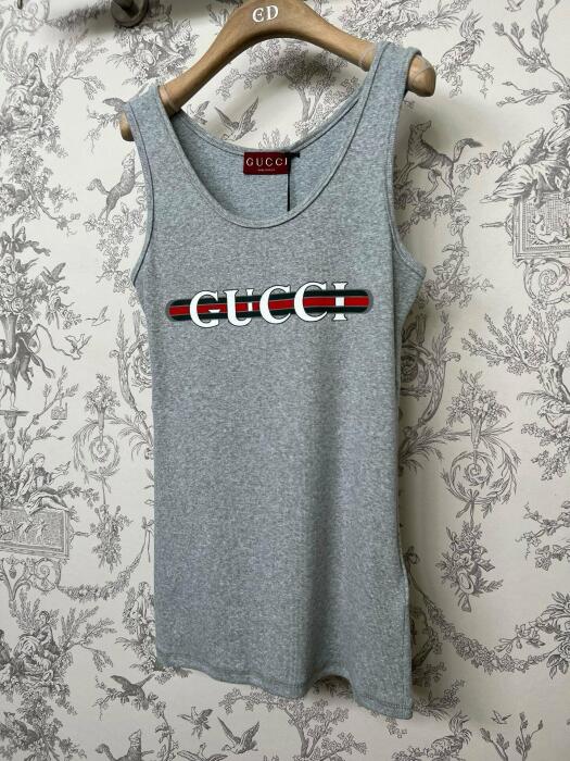 Gucci clothes image 0