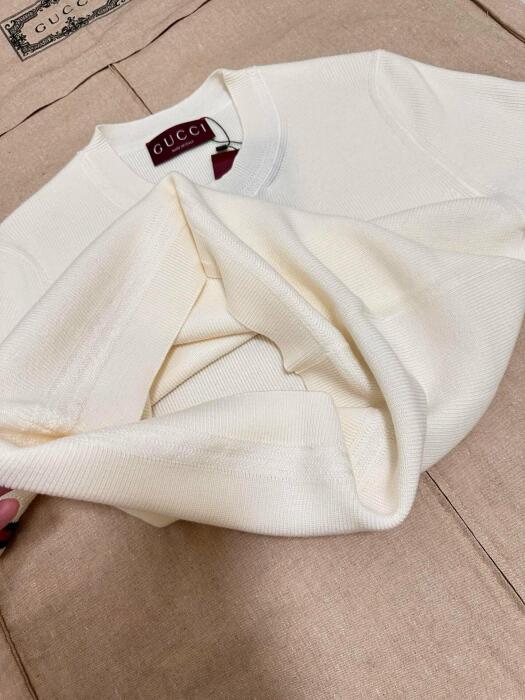 Gucci clothes image 2