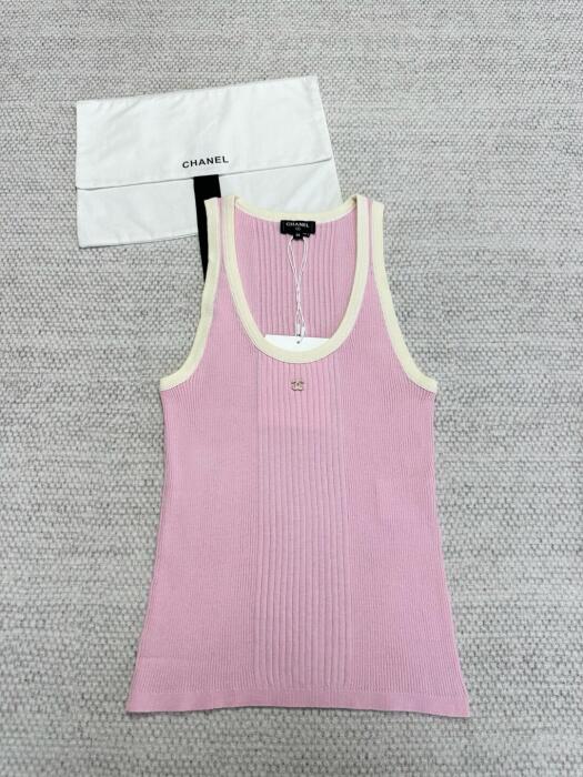 Chanel Clothes image 0