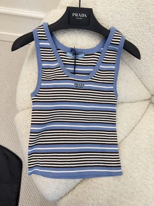Prada Clothes image 1