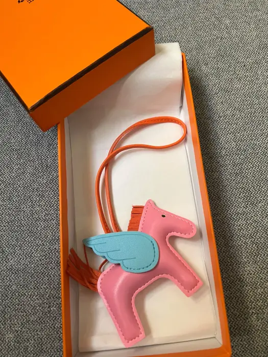 Hermes charm  image 0