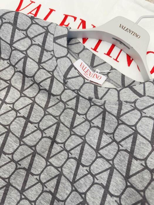 Valentino Clothes image 2