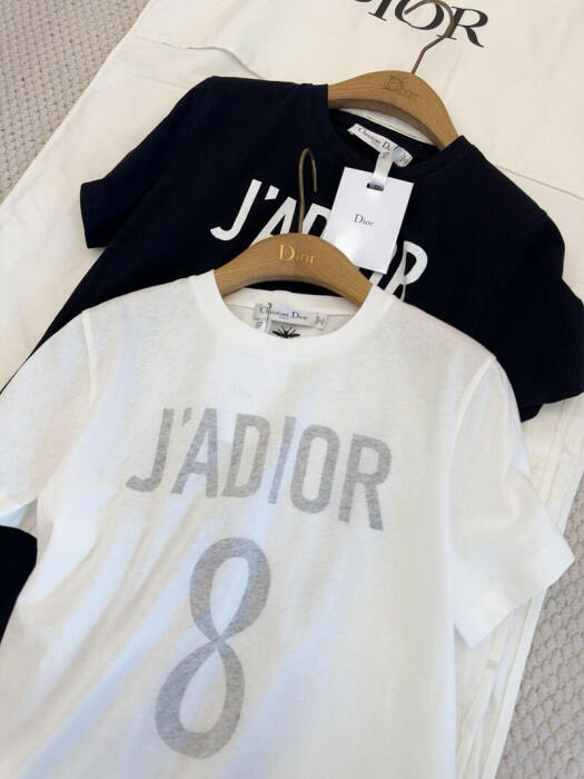 Dior image 1