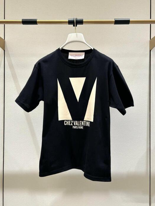 Valentino Clothes image 0