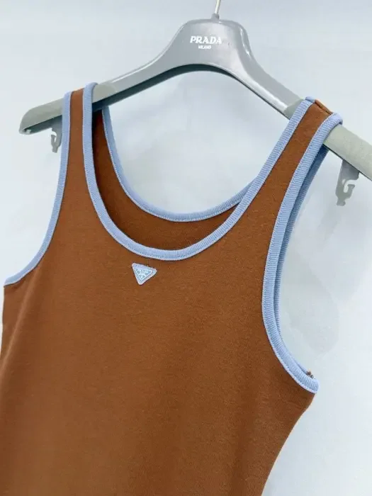 Prada Clothes image 3