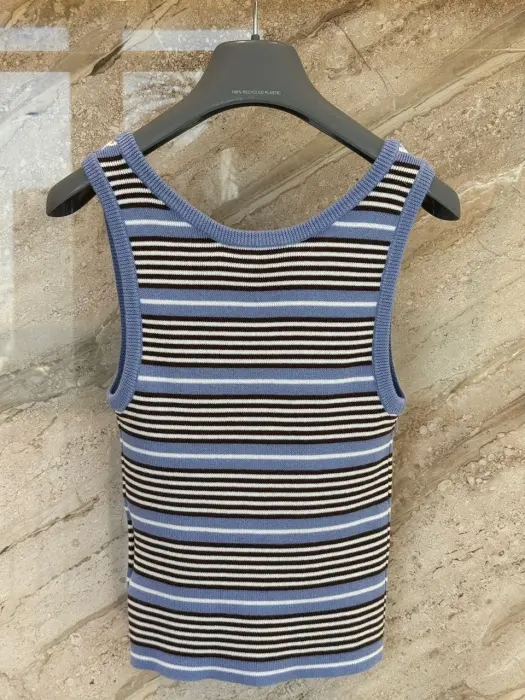 Prada Clothes image 9