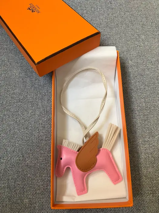 Hermes charm  image 0