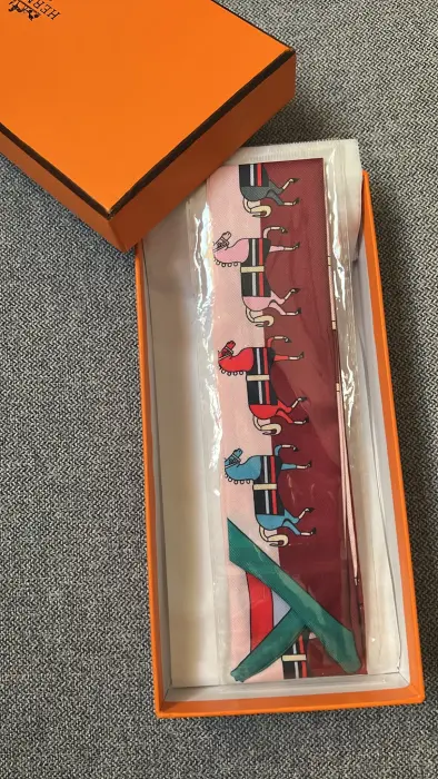 Hermes scarf image 1