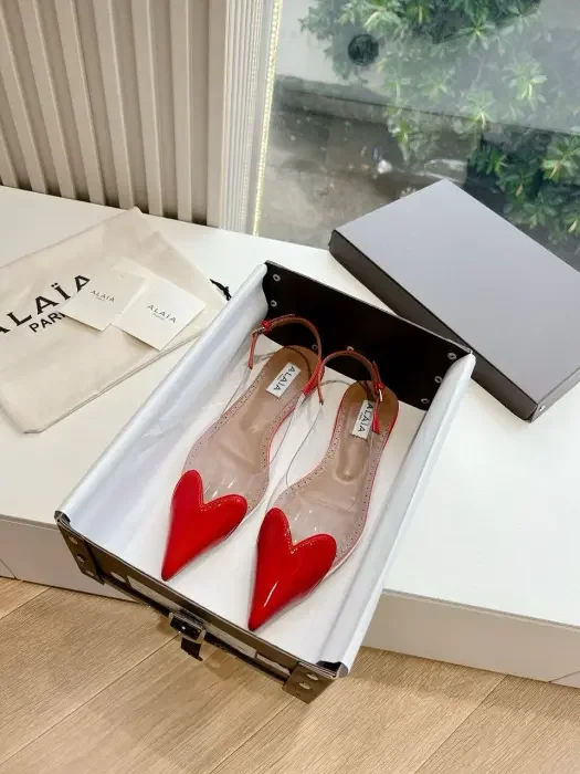 Alaia  image 0