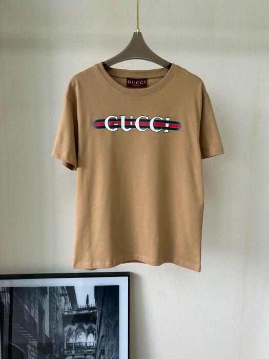 Gucci clothes image 0