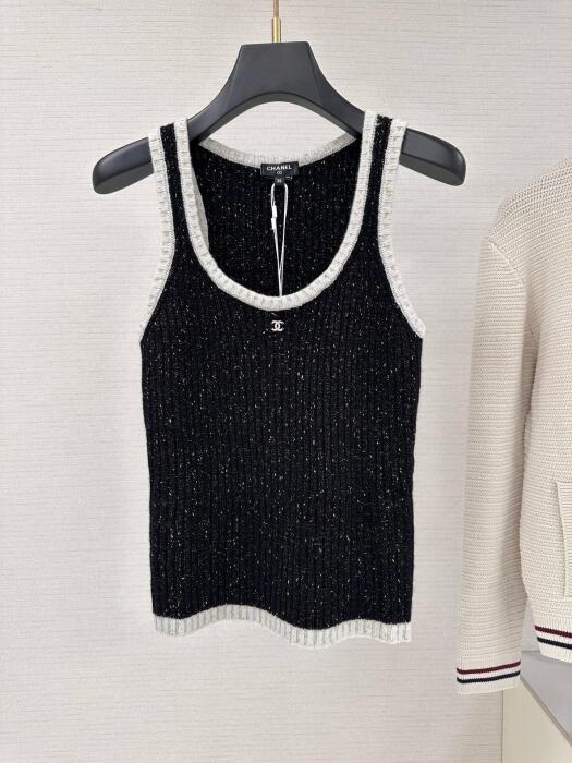 Chanel Clothes image 0