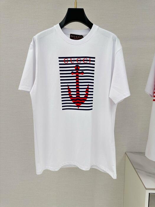 Gucci clothes image 0