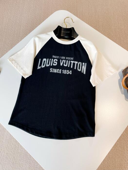 LV Clothes image 0