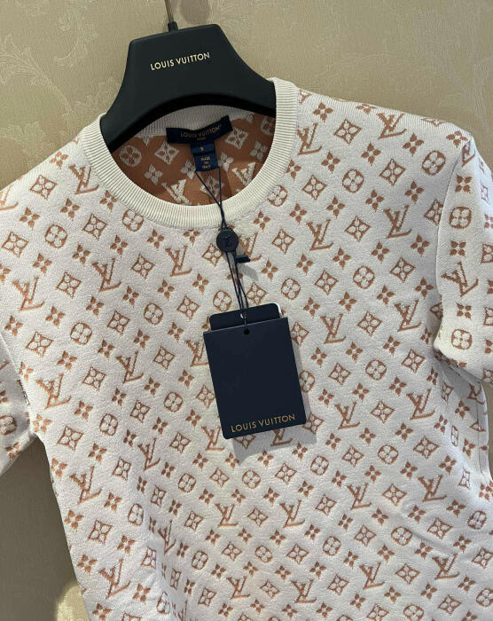 LV Clothes image 1