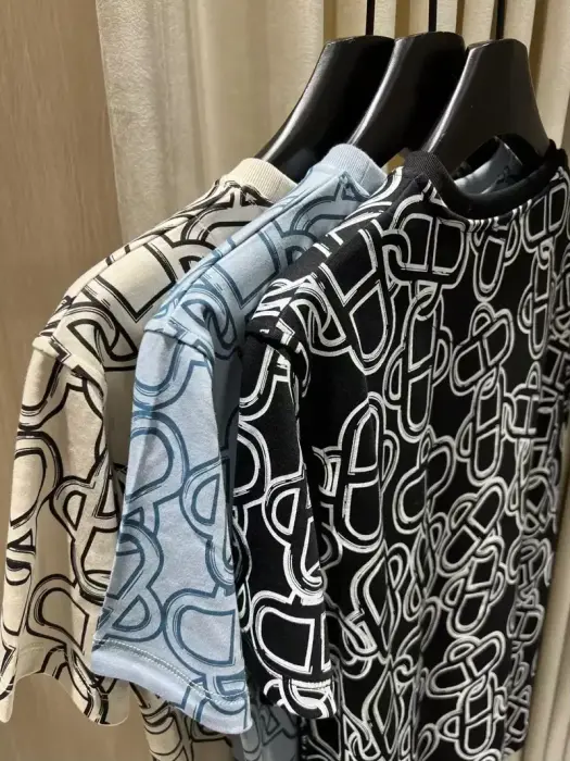 HERMES Clothes image 1