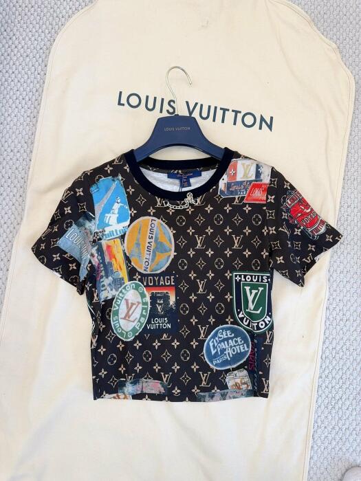 LV Clothes image 0