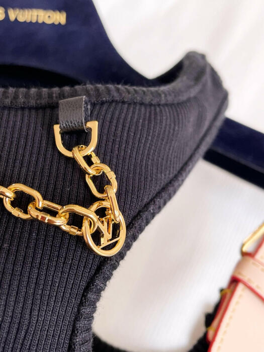 LV Clothes image 2