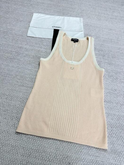 Chanel Clothes image 2