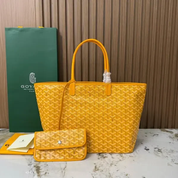 Loewe Clothes image 0