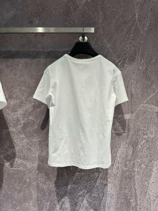 Dior image 1