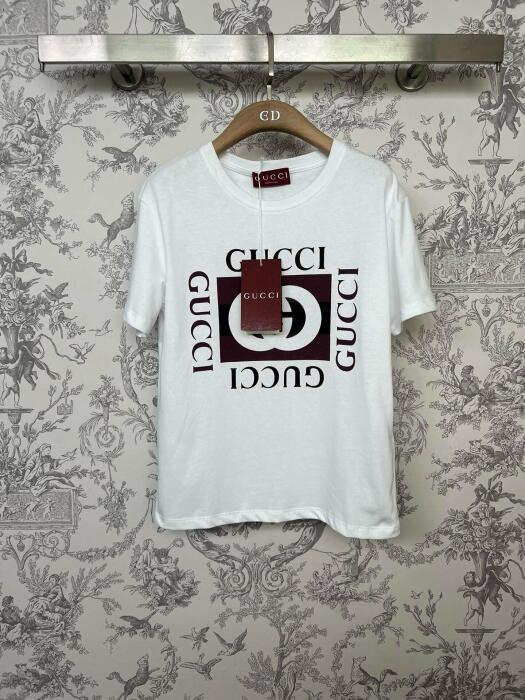 Gucci clothes image 0