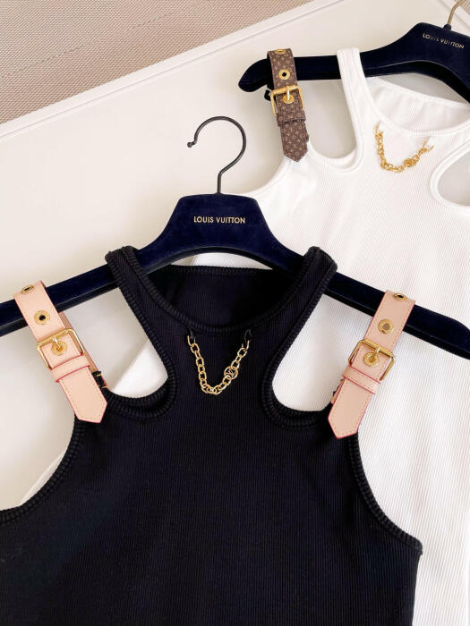 LV Clothes image 1