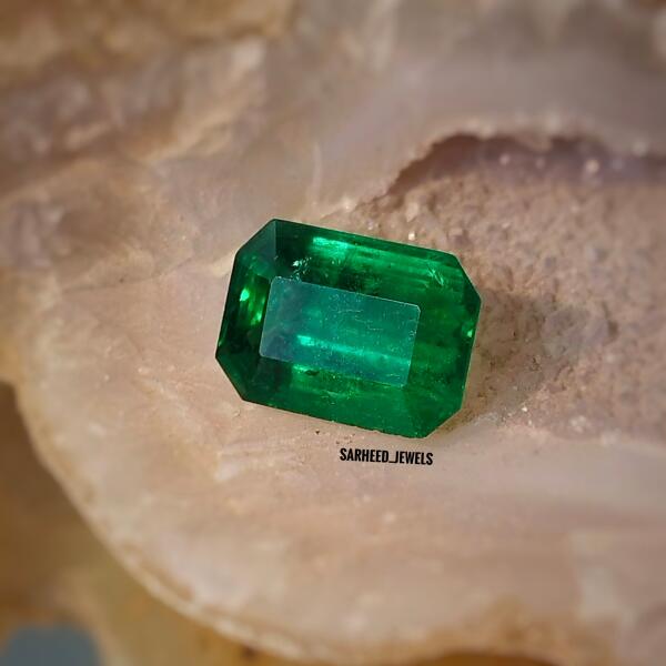 Natural Emerald - 4.48 ct image 2