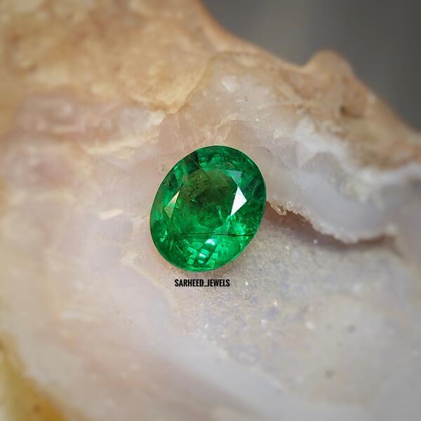 Natural Emerald - 5.42 ct. image 1