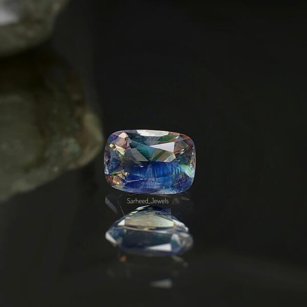Natural Rainbow Moonstone - 3.27 ct image 1