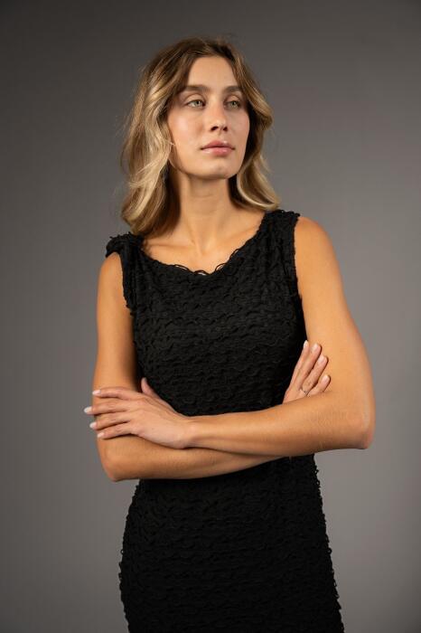 sleeveless midi dress image 3