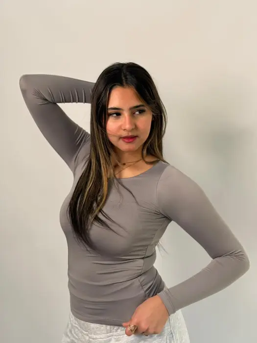 BASIC TOP image 2