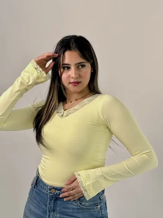 Lace Basic Top  image 2