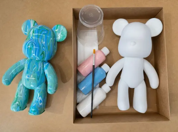 Fluid Bear Pouring DIY Art Box image 0