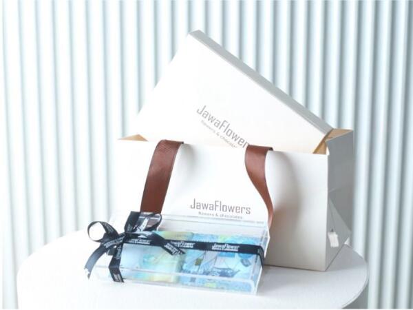 Choco Box With Acrylic Box image 0