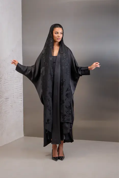 Code 825 image 3