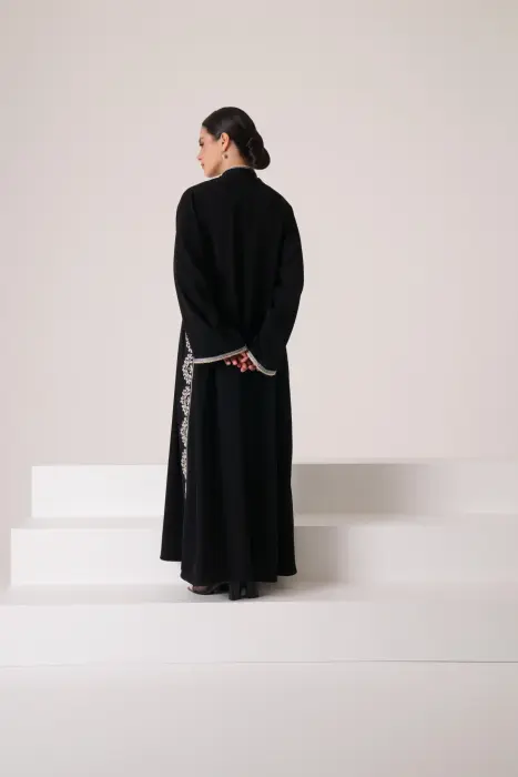 Code 686 image 2