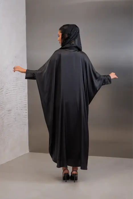 Code 825 image 2