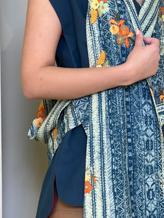 reception blouse image 5