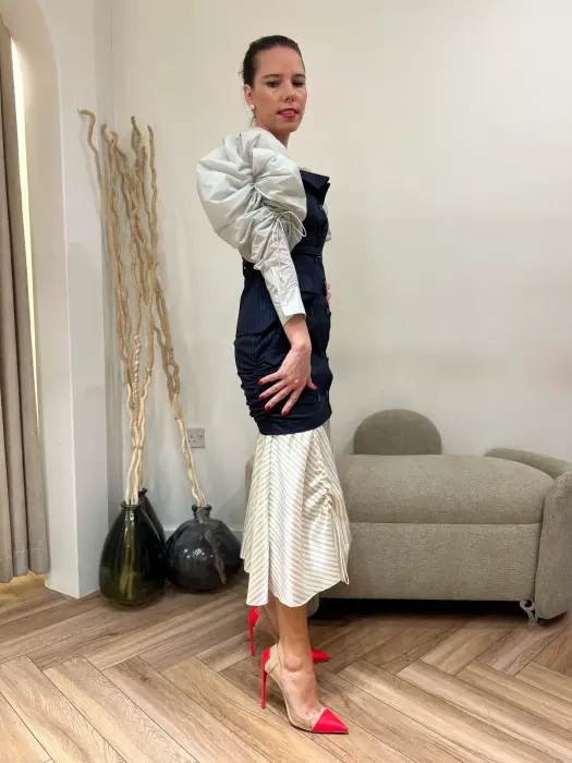 reception top-L-كحلي و ابيض image 2