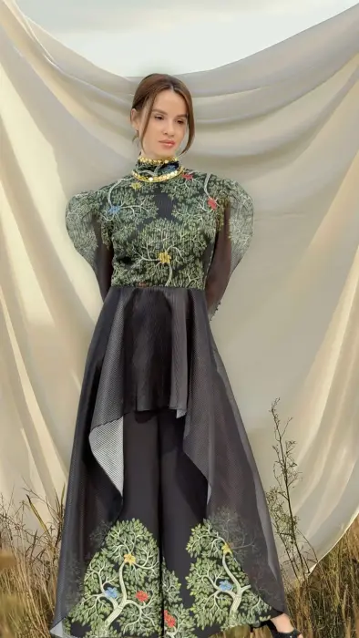 reception top with pants image 0