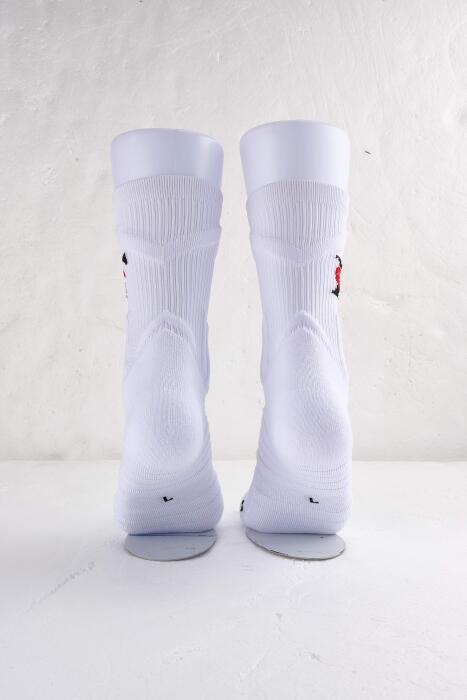High-quality, breathable socks image 1