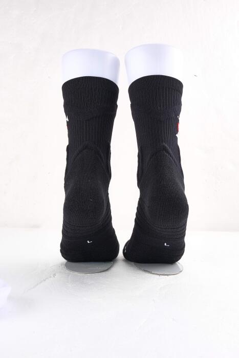 High quality breathable black socks image 1