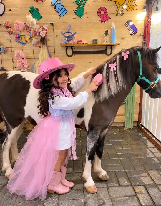 Pony Salon & Spa image 1